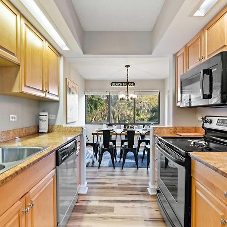 Coastal Oasis With Pool - Walk To Coligny Beach Park Hilton Head Island Exterior foto