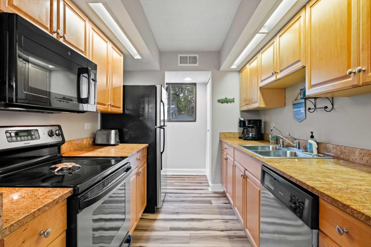Coastal Oasis With Pool - Walk To Coligny Beach Park Hilton Head Island Exterior foto