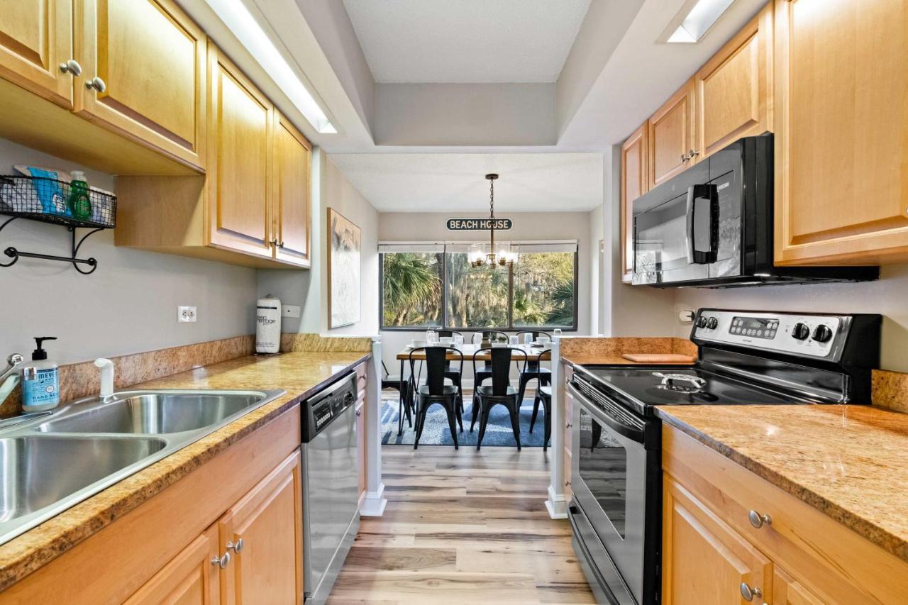 Coastal Oasis With Pool - Walk To Coligny Beach Park Hilton Head Island Exterior foto